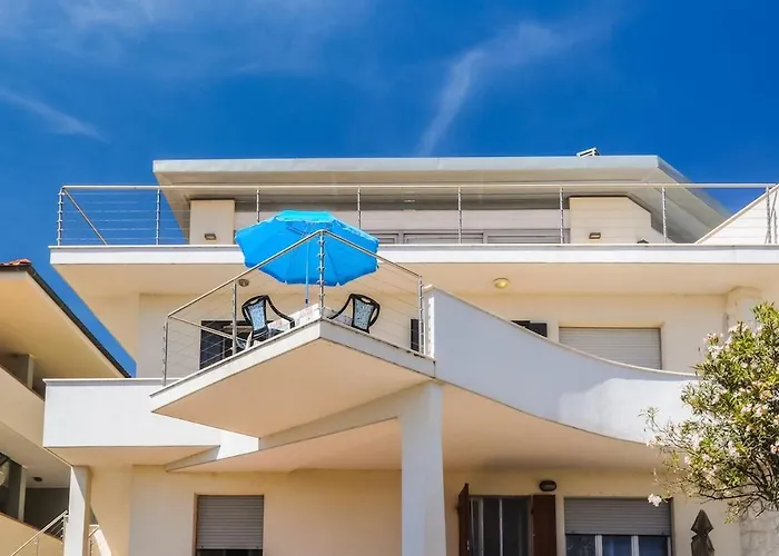 Jana's Flat - Seafront Fertilia