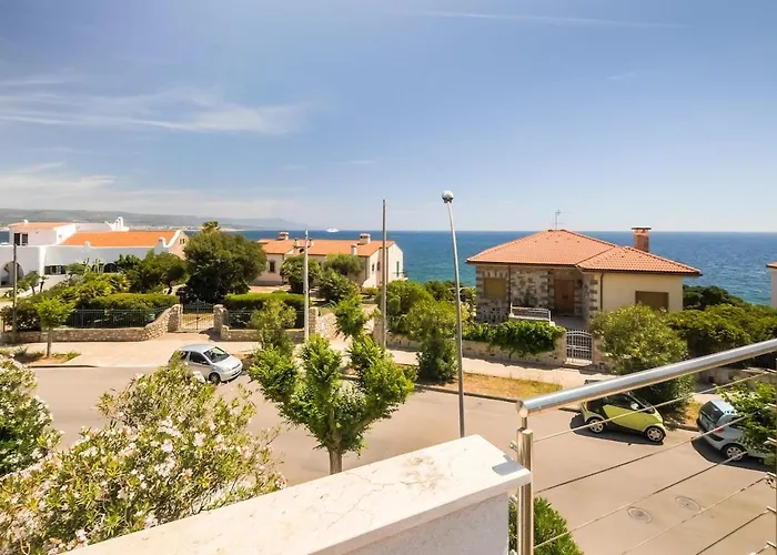 Jana's Flat - Seafront * Fertilia